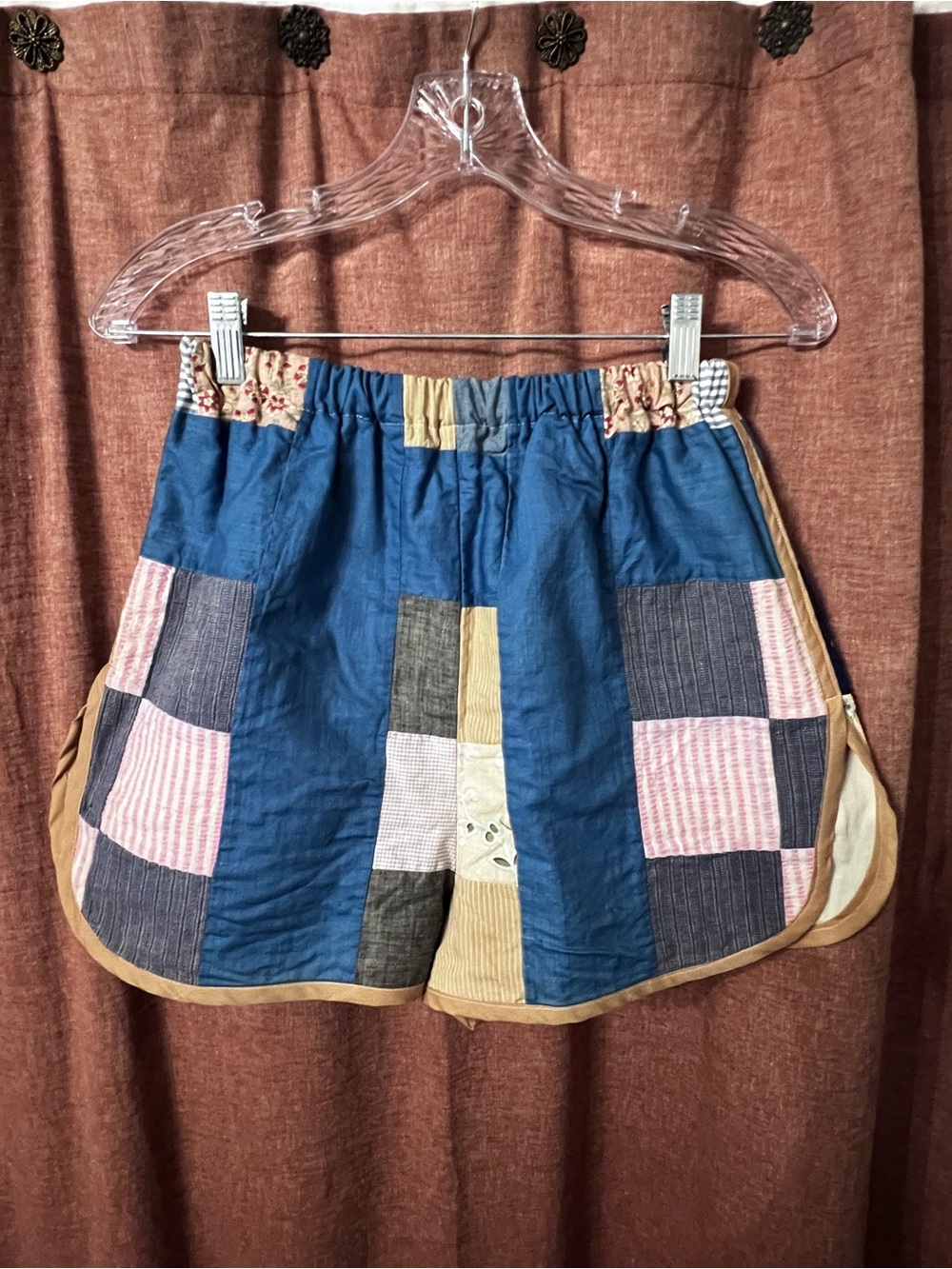 Lightweight Quilt Patch Short Shorts